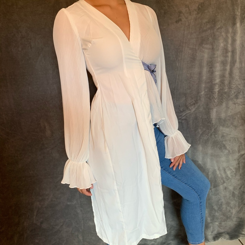 NWT white top